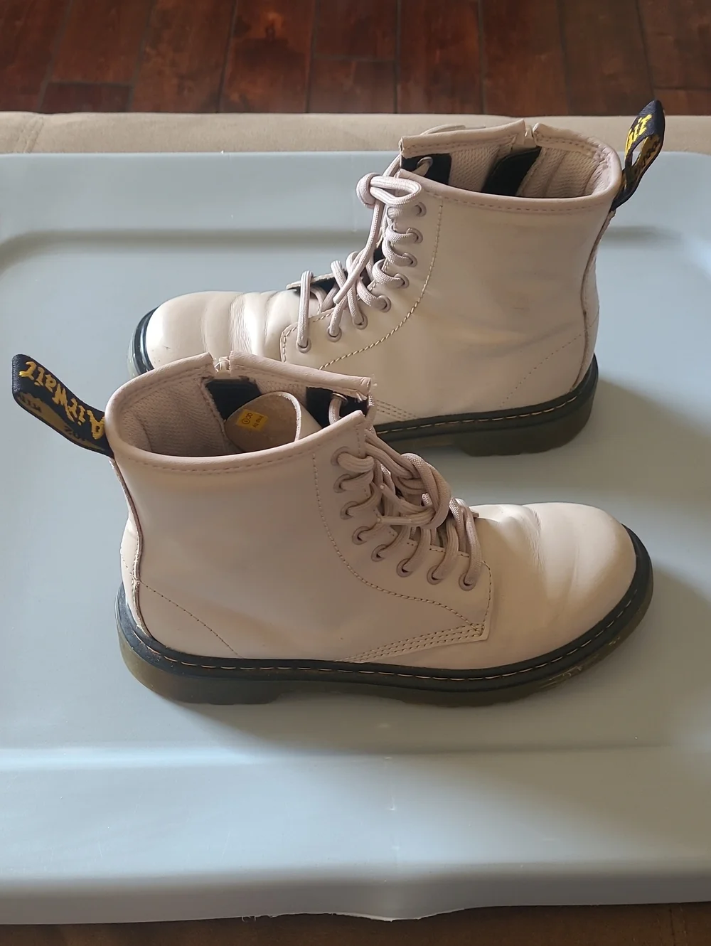 Dr. Marten's Kids Neutral Beige/Cream Lace-Up Combat Boots with Side Zip Size 3